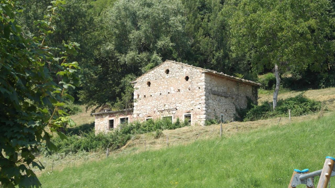 Agriturismo Fattoria Monte Baldo Vista Lago Caprino Veronese Exterior foto