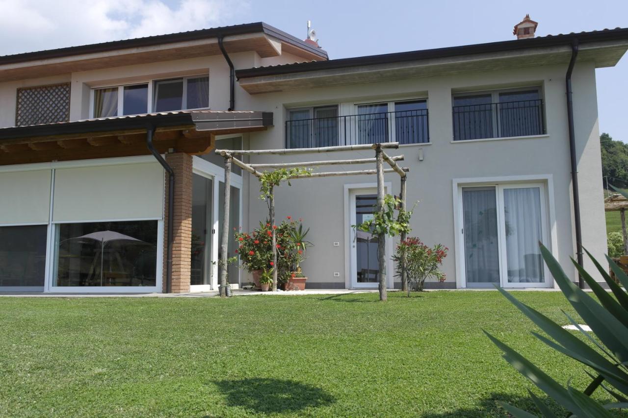 Agriturismo Fattoria Monte Baldo Vista Lago Caprino Veronese Exterior foto