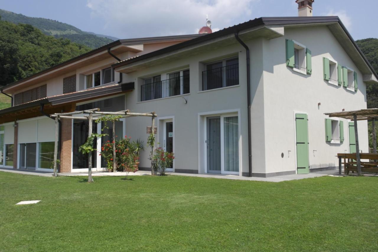 Agriturismo Fattoria Monte Baldo Vista Lago Caprino Veronese Exterior foto