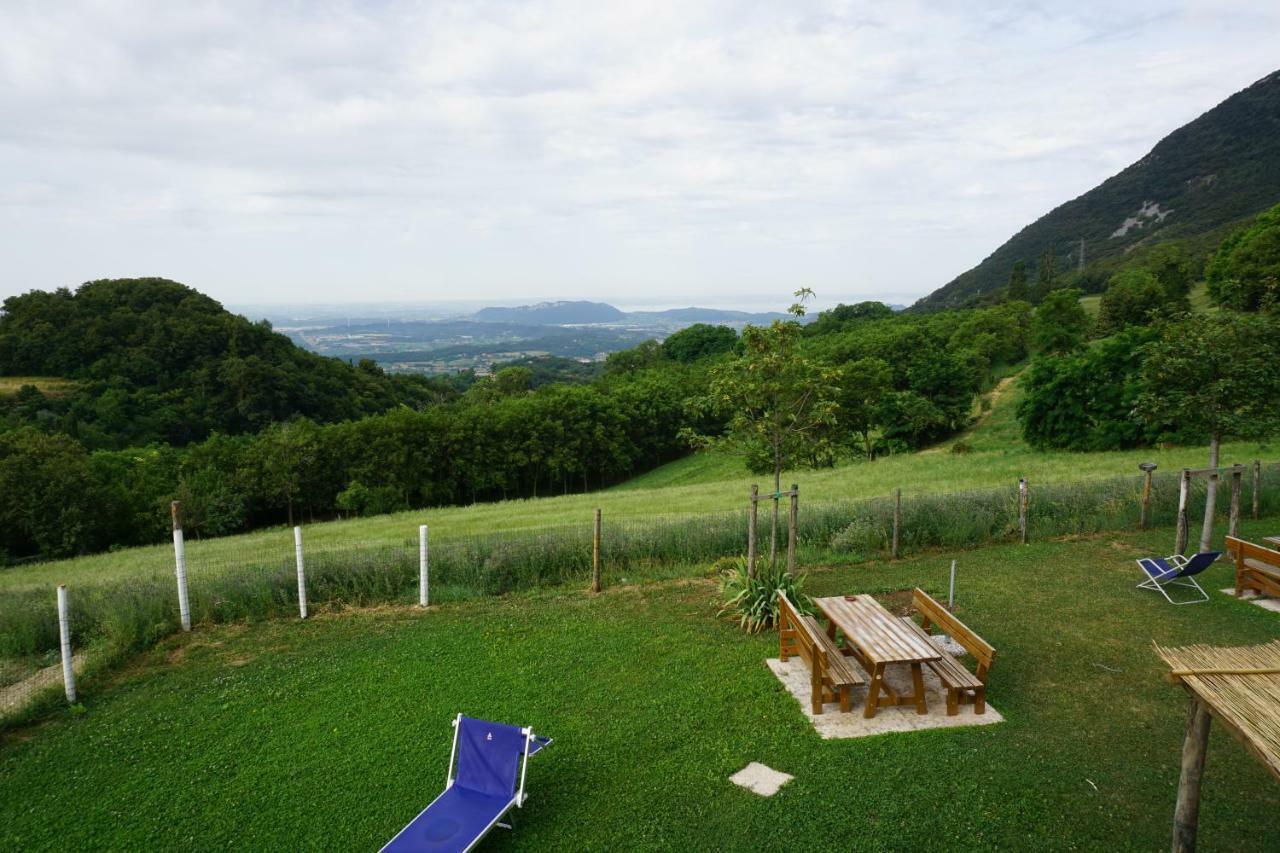 Agriturismo Fattoria Monte Baldo Vista Lago Caprino Veronese Exterior foto