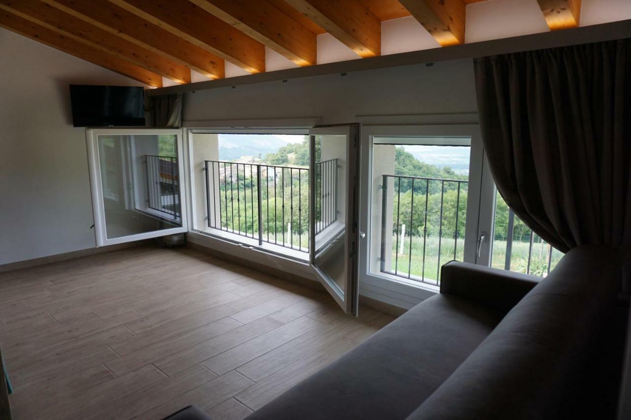 Agriturismo Fattoria Monte Baldo Vista Lago Caprino Veronese Exterior foto